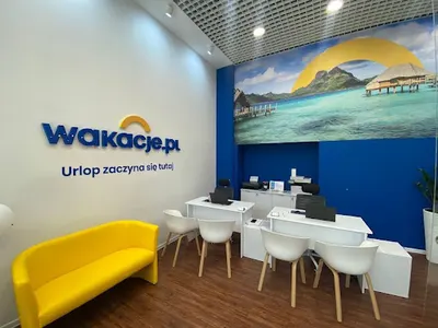 Biuro podróży Wakacje.pl Auchan Hetmańska